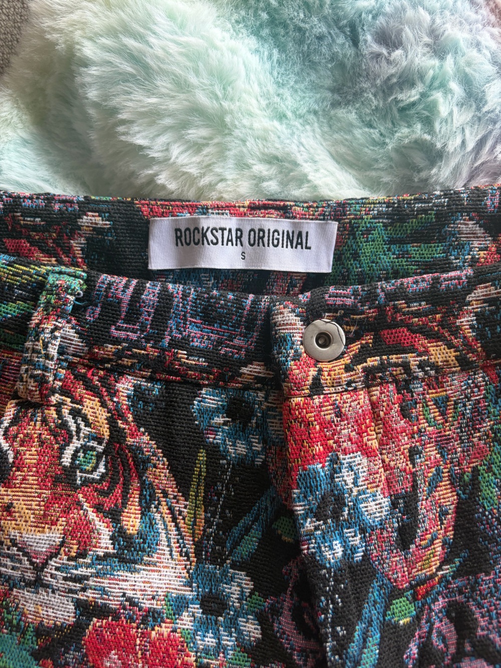 Tiger & Floral Wide-Leg Cargo Pants in Multi-Color - Picture 2 of 7